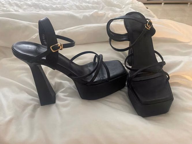Sandalias