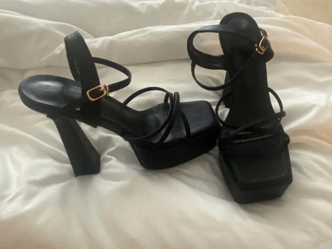 Sandalias