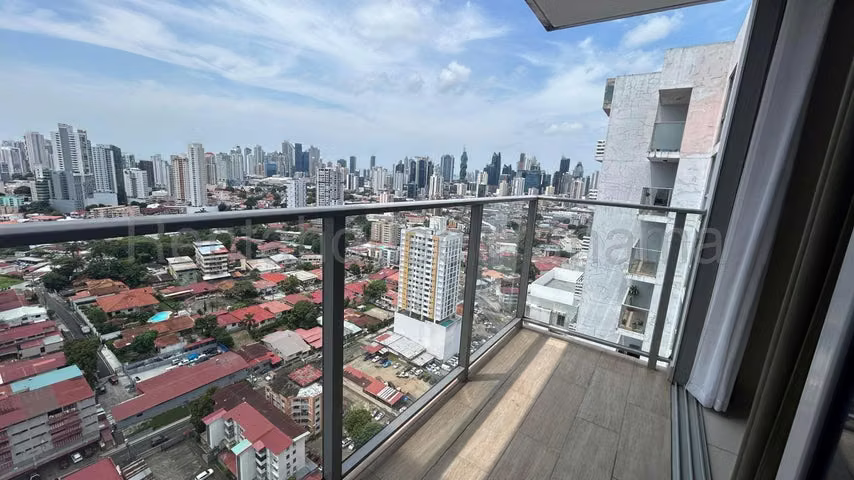 Apartamento en alquiler en PH Torres de Castilla  27LRL126