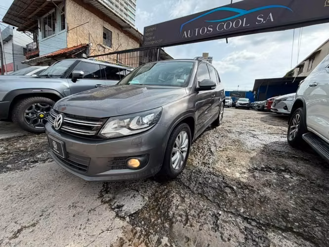 Oferta VOLSKWAGEN TIGUAN 2017 AUTOMATICA UNICA DUEÑA CON MANTENIMIENTOS DE AGENCIA SOLO (29 MIL KLM)