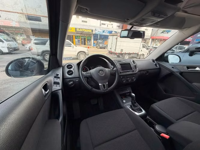 Oferta VOLSKWAGEN TIGUAN 2017 AUTOMATICA UNICA DUEÑA CON MANTENIMIENTOS DE AGENCIA SOLO (29 MIL KLM)