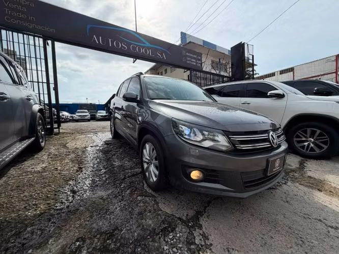 Oferta VOLSKWAGEN TIGUAN 2017 AUTOMATICA UNICA DUEÑA CON MANTENIMIENTOS DE AGENCIA SOLO (29 MIL KLM)