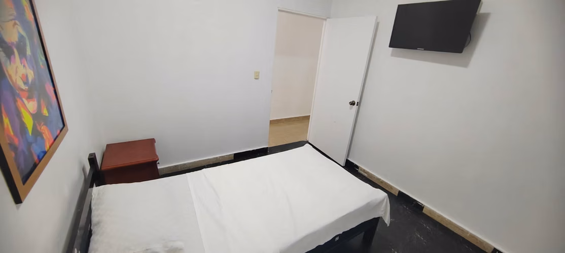 Alquilo Habitacion – 12 de Octubre | $390/mes**