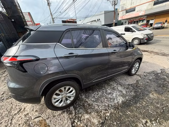 CHEVROLET GROOVE 2023 AUTOMATICA CON SOLO (17 mil klm) GARANTIA VIGENTE. APLICA PARA FINANCIAMIENTO