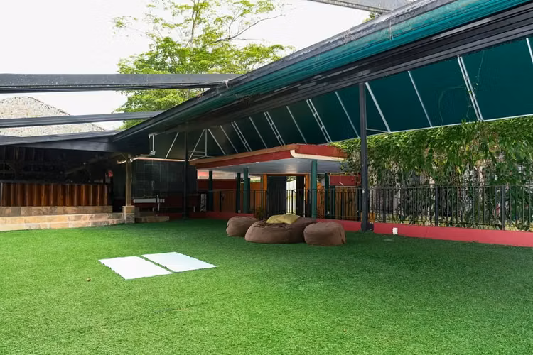 Wellness Retreat Ecolodge en Operación a Increíble Precio | 4,500 m² | Cerro Azul | Activo con Rentabilidad Comprobada