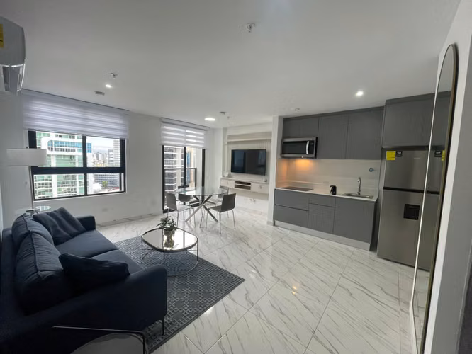 ALQUILER DE APARTAMENTO EN PH THE GRAY CALLE 50