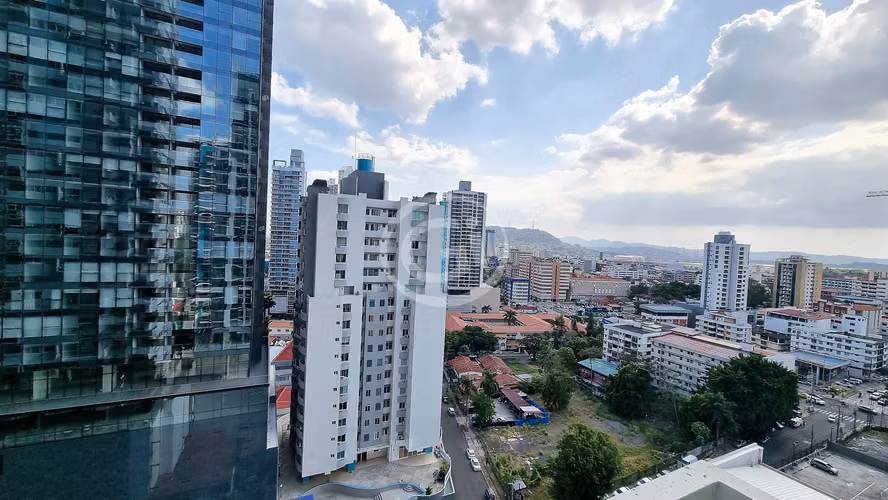 Venta Apartamento Amoblado, Balcón. Con Inquilino, Ideal para Inversionistas