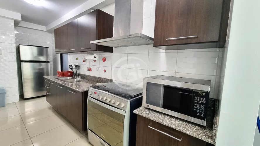 Venta Apartamento Amoblado, Balcón. Con Inquilino, Ideal para Inversionistas