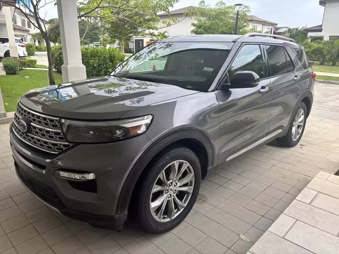 Ford Explorer Limited 2021-se vende por mudanza fuera de Panamá