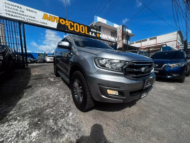 FORD EVERETS AÑO 2019 AUTOMÁTICA 4X4 TURBO DIESEL MOTOR 3.2 UNICO DUEÑO PERFECTAS CONDICIONES