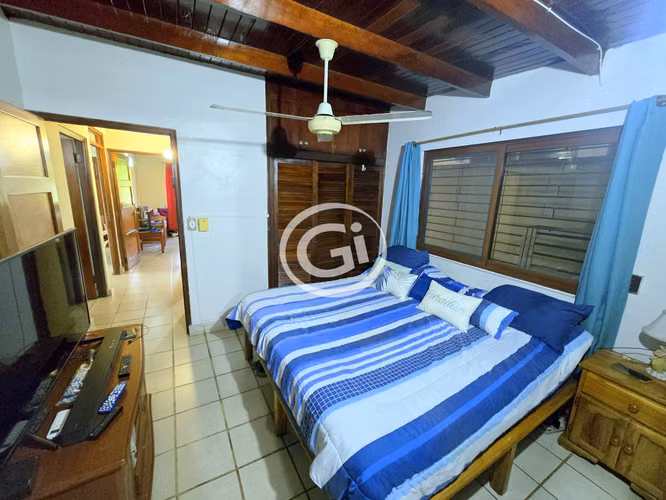 Venta Amplia Casa Unifamiliar El Ingenio. Precio de Remate 855 $/m2