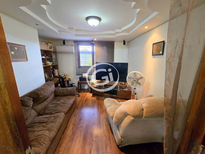 Venta Amplia Casa Unifamiliar El Ingenio. Precio de Remate 855 $/m2