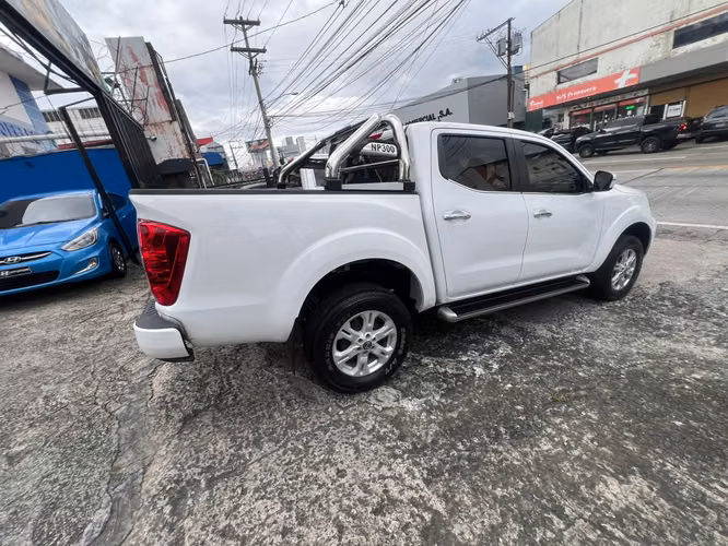 NISSAN FRONTIER NP300 AÑO 2022 MANUAL 4X4 DIESEL DOBLE CABINA UNICO DUEÑO APLICA PARA FINANCIAMIENTO