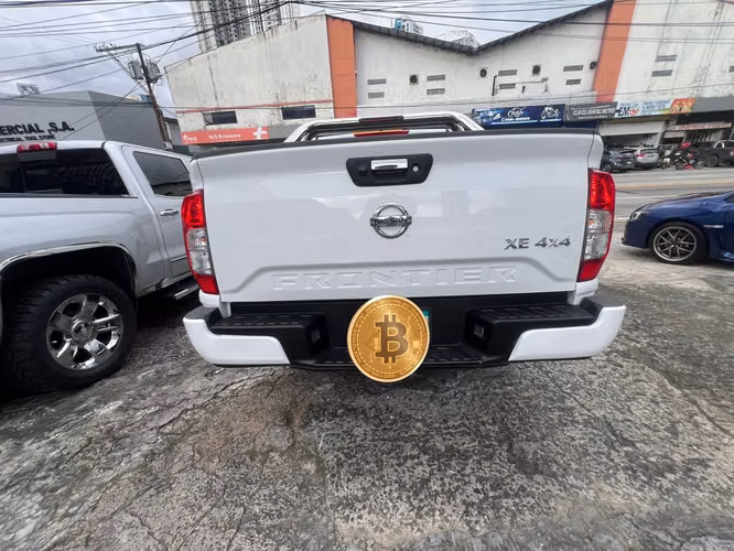 NISSAN FRONTIER NP300 AÑO 2022 MANUAL 4X4 DIESEL DOBLE CABINA UNICO DUEÑO APLICA PARA FINANCIAMIENTO