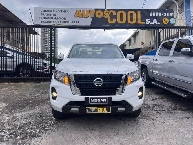 NISSAN FRONTIER NP300 AÑO 2022 MANUAL 4X4 DIESEL DOBLE CABINA UNICO DUEÑO APLICA PARA FINANCIAMIENTO