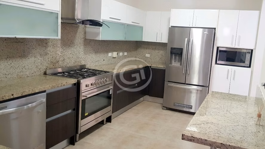 Venta Casa Embassy Club con Inquilino Clayton - Imagen 6