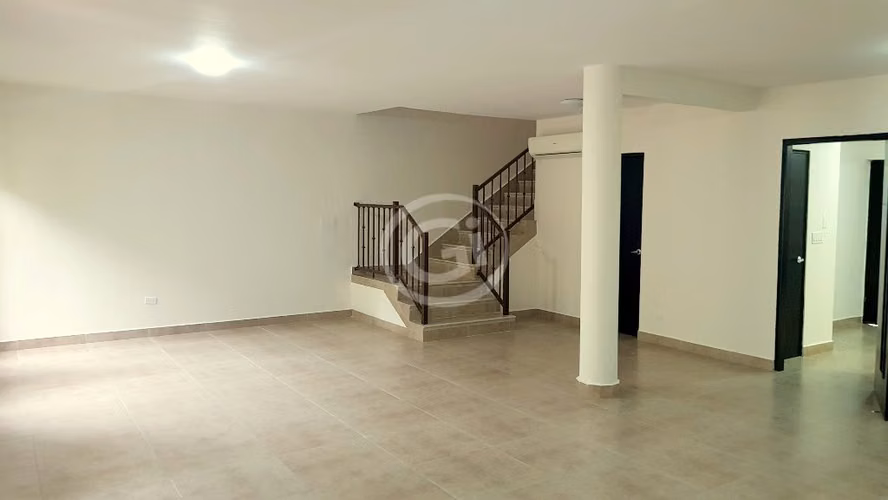 Venta Casa Embassy Club con Inquilino Clayton - Imagen 4
