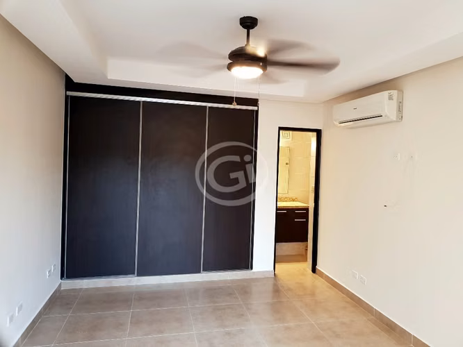 Venta Casa Embassy Club con Inquilino Clayton - Imagen 13