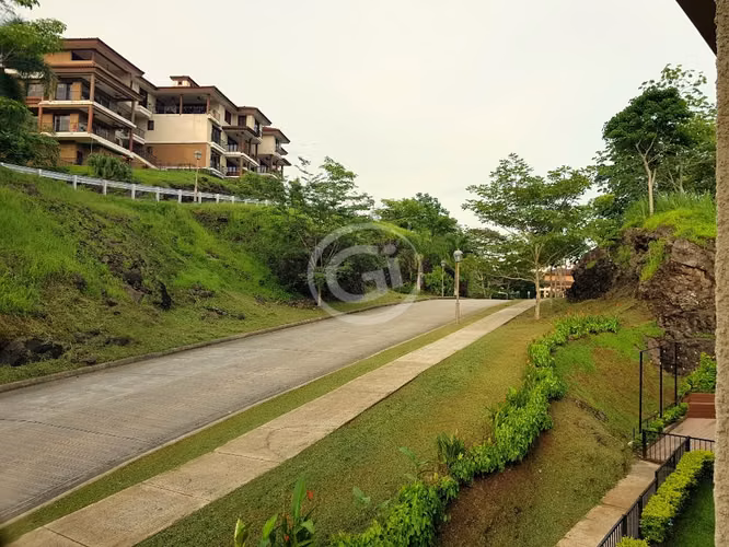 Venta Casa Embassy Club con Inquilino Clayton - Imagen 9