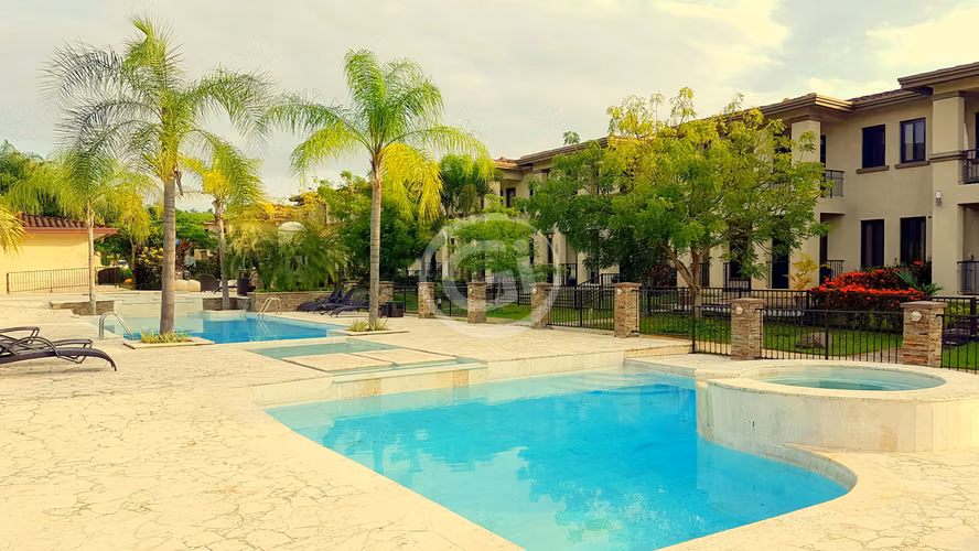 Venta Casa Embassy Club con Inquilino Clayton - Imagen 19