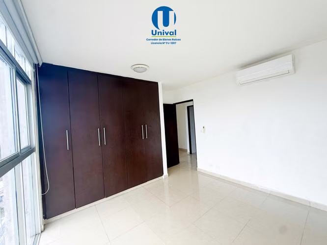 Precio de Oportunidad - Apartamento en Venta en PH Crystal Hills