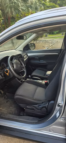 Mitsubishi Outlander 2017 AWD – Única dueña – Solo 75,490 km