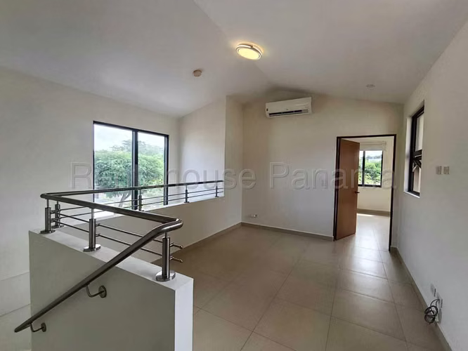 Casa en Alquiler en Panamá Pacifico. RIVER VALLEY. 27LDC152