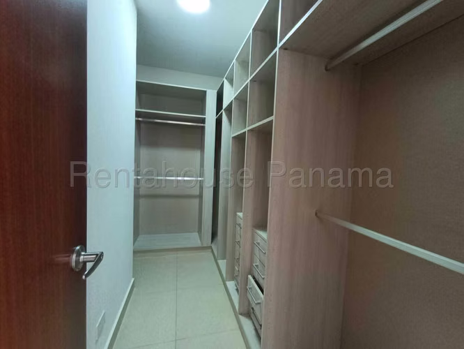 Casa en Alquiler en Panamá Pacifico. RIVER VALLEY. 27LDC152