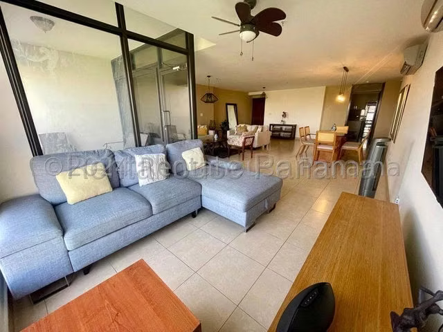 Apartamento en alquiler en PH Parque del mar 27LRL153 - Imagen 5