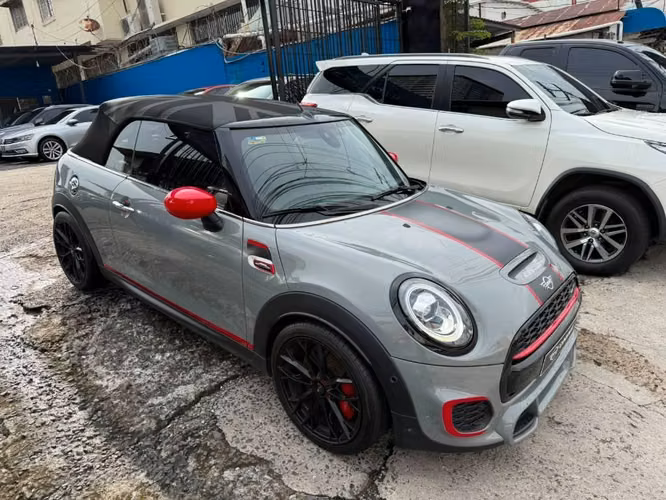 MINI JOHN COOPER WORKS AÑO 2021 AUTOMÁTICA CONVERTIBLE SOLO 19MIL KILOM. UNICO DUEÑO IMPECABLE