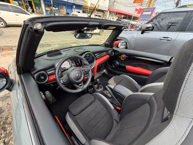 MINI JOHN COOPER WORKS AÑO 2021 AUTOMÁTICA CONVERTIBLE SOLO 19MIL KILOM. UNICO DUEÑO IMPECABLE