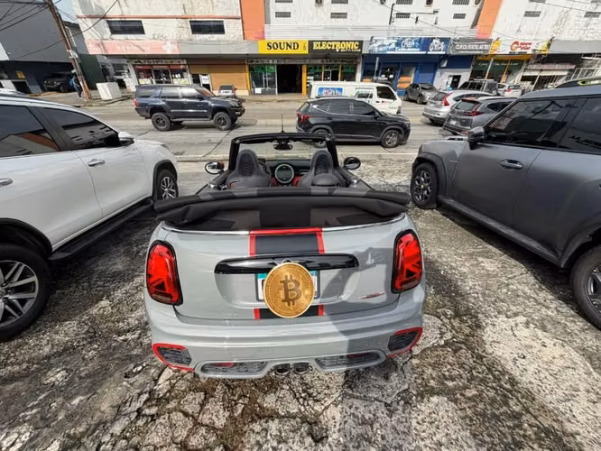 MINI JOHN COOPER WORKS AÑO 2021 AUTOMÁTICA CONVERTIBLE SOLO 19MIL KILOM. UNICO DUEÑO IMPECABLE