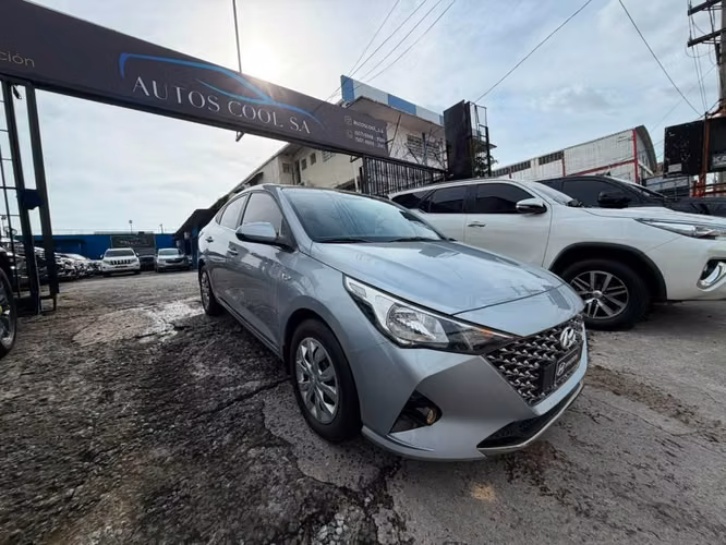 HYUNDAI ACCENT 2024 AUTOMÁTICO COMO NUEVO (SI APLICA PARA FINANCIAMIENTO) TELF 