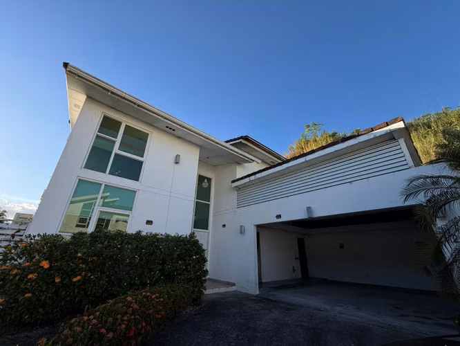 Magnificent house in PH Horizons, Altos de Panama. Sale