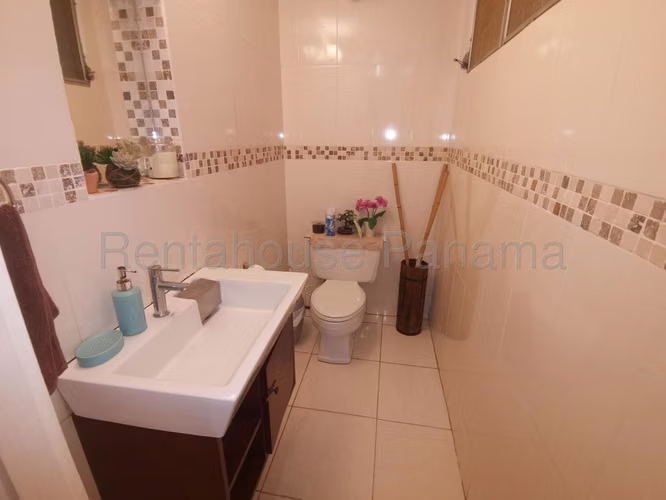 Acogedor y Amplia Casa en Venta enLos Rios 26*8725Mfk