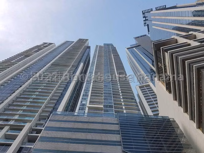 Apartment for rent on Balboa Avenue VLU27-158