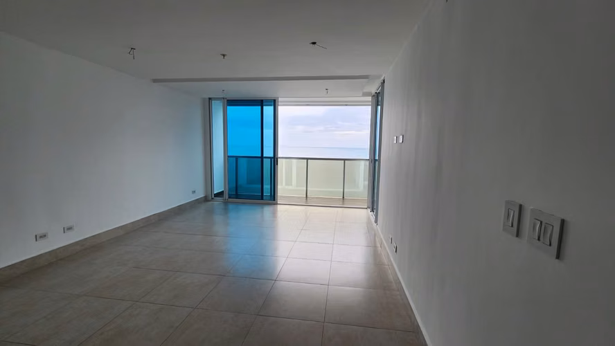 Se vende apartamento en Gorgona frente al Mar PH Ocean Waves