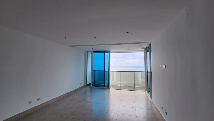 Se vende apartamento en Gorgona frente al Mar PH Ocean Waves