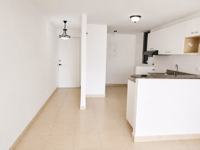 Venta de Apartamento en Vista Hermosa, PH Los Toneles, 83m2
