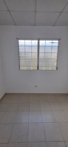SE ALQUILA CASA EN RESIDENCIAL LAGO EMPERADOR