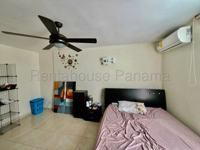 Se Alquila Apartamento en Edison Park MDV27-128