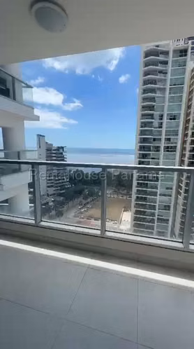 Se Alquila Apartamento en Costa del Este MDV27-136