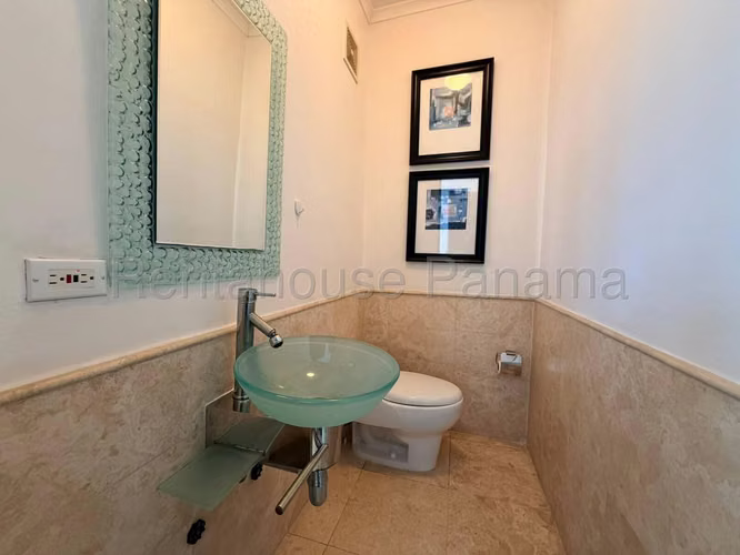Apartamento en Alquiler en Bella Vista MPM 27-161
