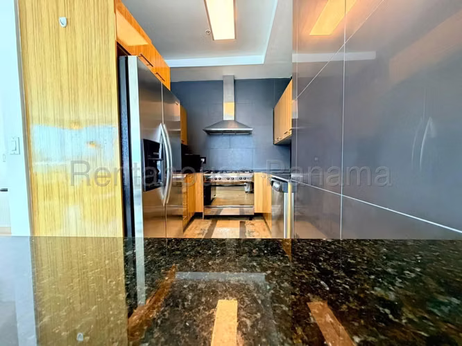 Apartamento en Alquiler en Bella Vista MPM 27-161