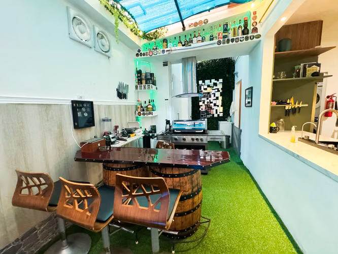 Exclusiva casa de 3 pisos en Punta Paitilla – Lujo, confort y tecnología - Imagen 5