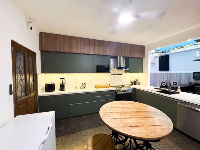 Exclusiva casa de 3 pisos en Punta Paitilla – Lujo, confort y tecnología - Imagen 10