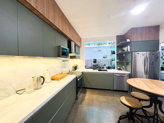 Exclusiva casa de 3 pisos en Punta Paitilla – Lujo, confort y tecnología - Imagen 9