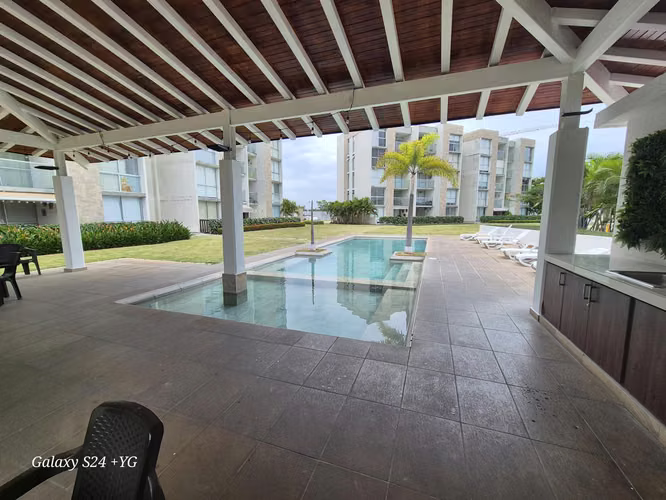 VENTA DE APARTAMENTO EN PH LAS ISLAS - CORONADO