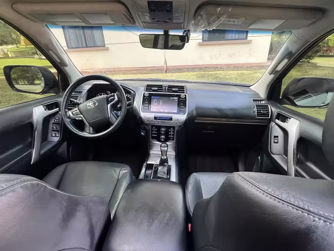 Toyota Landcruiser Prado Diésel - Imagen 19