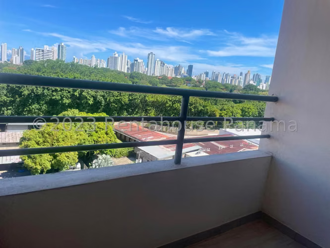 Venta de apartamento en Carrasquilla AK